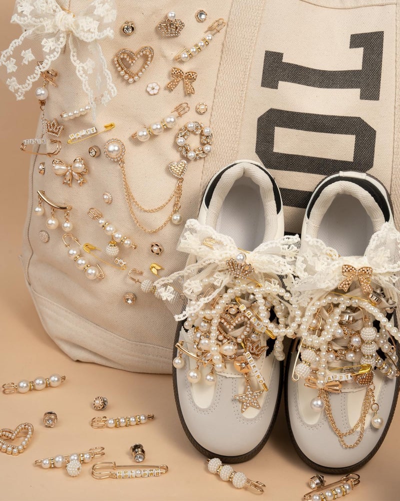 Deinduser Shoe Charms for Sneakers, Junk Socks Charms Kit for Women, Bling Junk Sneaker Charm Set, Gold Shoelace Charm with Pearl Bows and Letters - Image 4